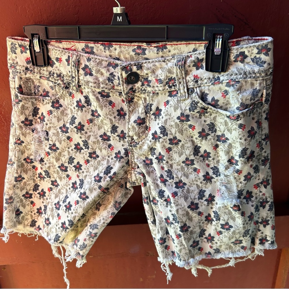 Floral Distressed Women's Shorts